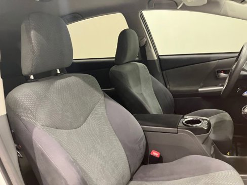 Used 2012 Toyota Prius V Five image 43