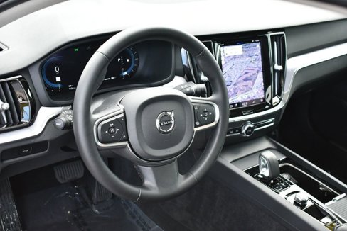 Used 2024 Volvo S60 B5 Core w/ Climate Package image 12