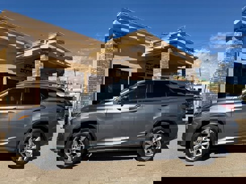Used 2019 Lexus RX 450h AWD image 3