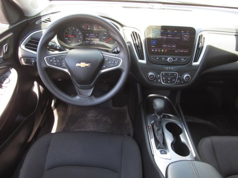 Used 2024 Chevrolet Malibu LT image 16