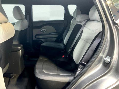 Used 2016 Kia Soul image 24