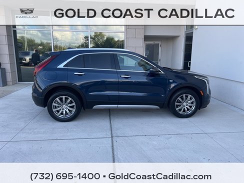 Certified 2021 Cadillac XT4 Premium Luxury w/ Cold Weather Package image 4