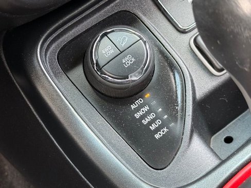 Used 2019 Jeep Compass Trailhawk image 20
