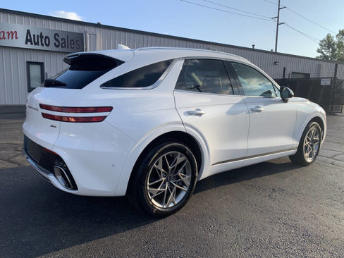 Used 2023 Genesis GV70 2.5T w/ Advanced Package image 9