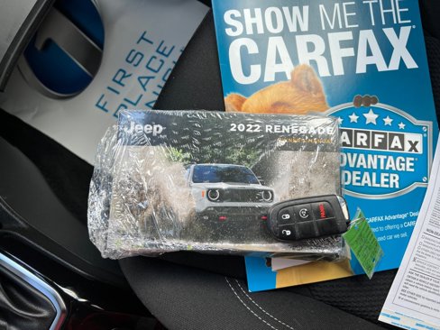 Used 2022 Jeep Renegade Altitude image 38
