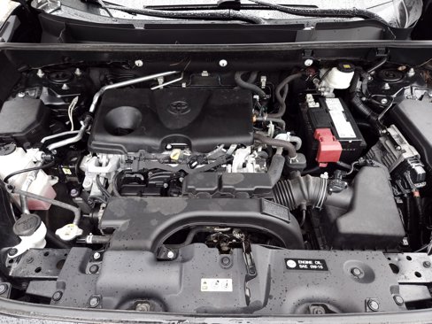 Used 2021 Toyota RAV4 LE image 37