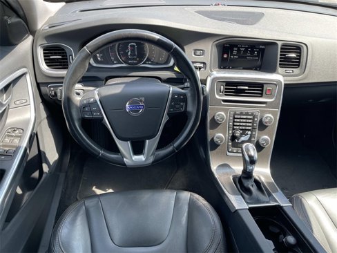 Used 2015 Volvo V60 T5 Cross Country Platinum w/ Protection Package image 13