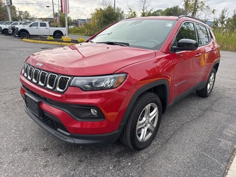 Used 2023 Jeep Compass Latitude w/ Convenience Group image 3