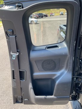 Used 2017 Toyota Tacoma TRD Sport image 38