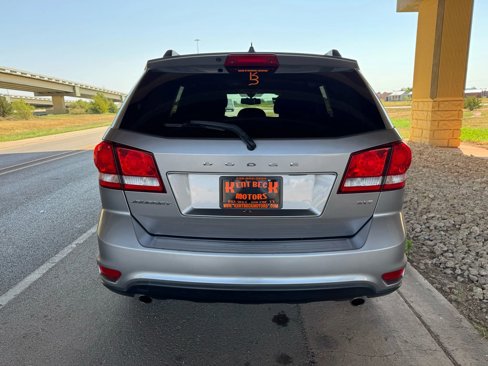 Used 2015 Dodge Journey SXT w/ Flexible Seating Group image 4