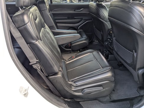 Used 2021 Jeep Grand Cherokee L Limited image 35