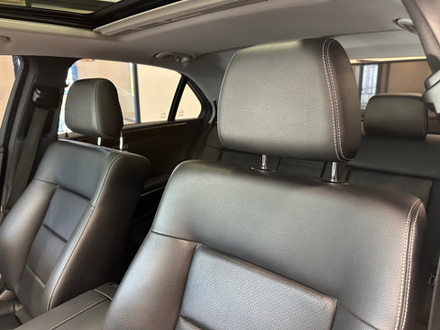 Used 2014 Mercedes-Benz E 350 Sedan image 20