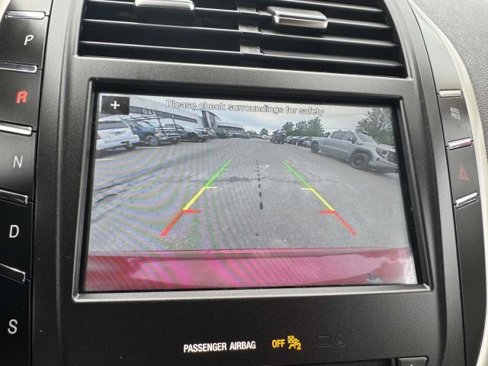Used 2019 Lincoln MKC Premiere image 25