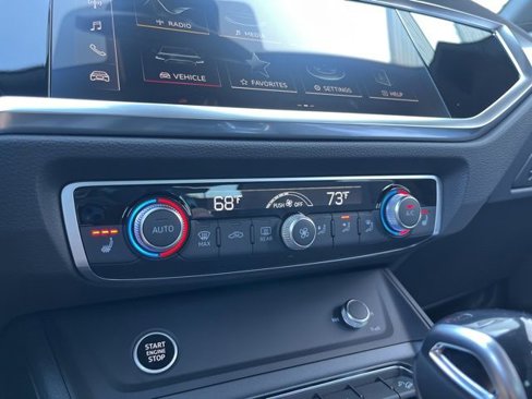 New 2025 Audi Q3 2.0T Premium image 30