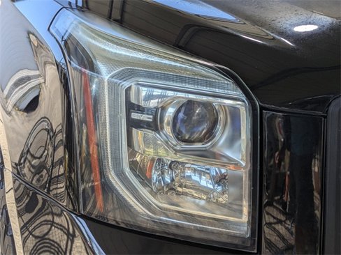 Used 2017 GMC Yukon SLT image 9