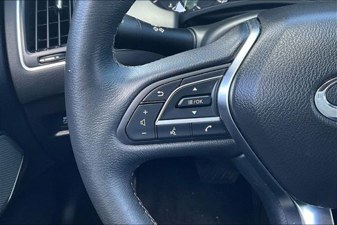 Used 2022 INFINITI Q50 Luxe image 18