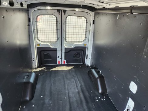 Used 2015 Ford Transit 250 148 Medium Roof w/ Interior Upgrade Package image 28