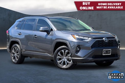 Used 2022 Toyota RAV4 XLE Premium image 1