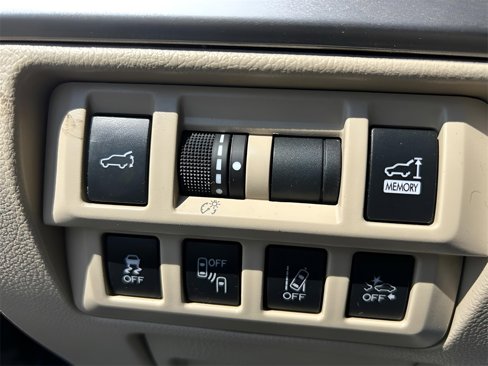 Used 2018 Subaru Outback 2.5i Limited image 13