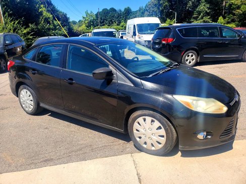 Used 2012 Ford Focus SE image 3