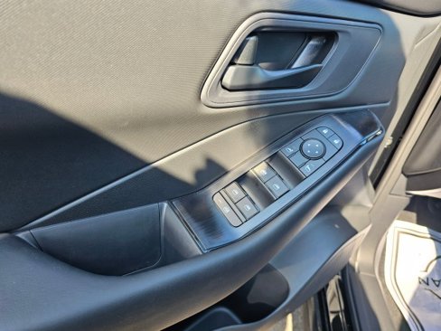 New 2025 Nissan Rogue S image 26