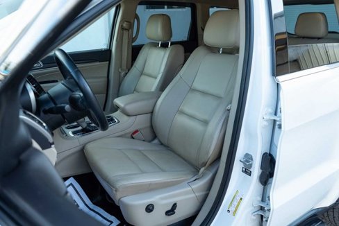 Used 2021 Jeep Grand Cherokee Limited image 12