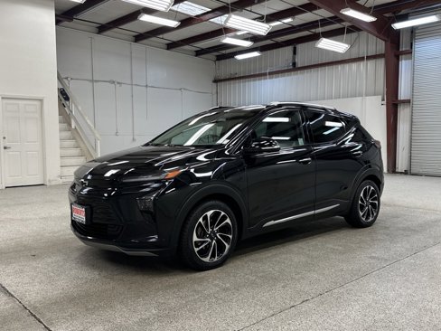 Used 2023 Chevrolet Bolt EUV Premier w/ Sun & Sound Package image 1