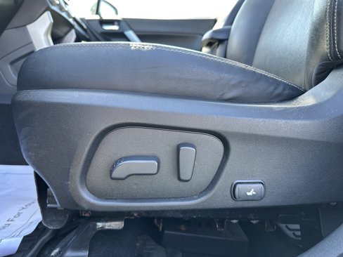 Used 2016 Subaru Forester 2.0XT Touring w/ Eyesight & Navigation System image 24