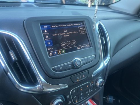 Used 2023 Chevrolet Equinox LT image 9