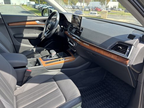 Used 2023 Audi Q5 2.0T Premium Plus w/ Premium Plus Package image 21