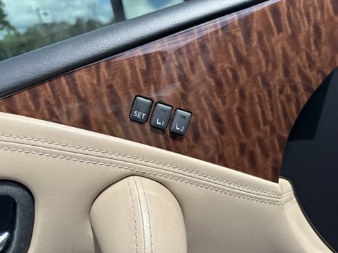 Used 2018 Nissan Armada SL w/ Moonroof Package image 8