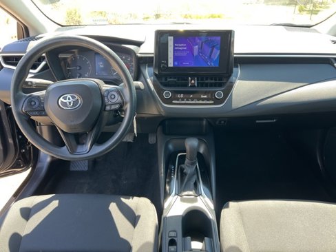 Used 2023 Toyota Corolla LE image 5