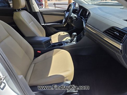 Used 2019 Volkswagen Jetta SEL image 19