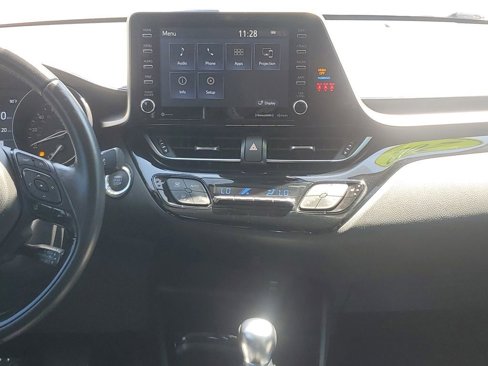 Used 2022 Toyota C-HR Limited image 18
