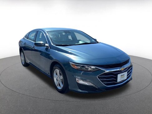 Used 2024 Chevrolet Malibu LT image 1