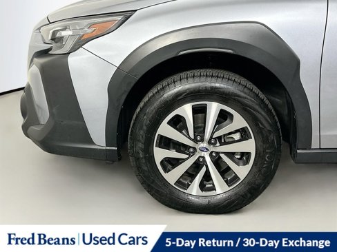 Used 2024 Subaru Outback Premium image 32