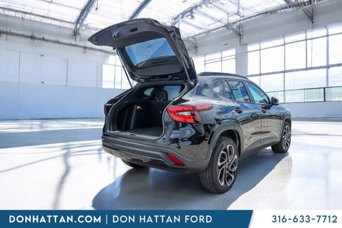 Used 2024 Chevrolet Trax RS image 30