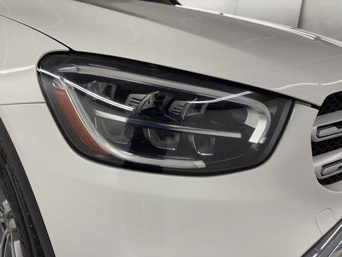 Used 2021 Mercedes-Benz GLC 300 w/ Premium Package image 11