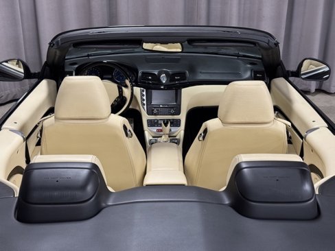 Used 2011 Maserati GranTurismo Convertible image 30