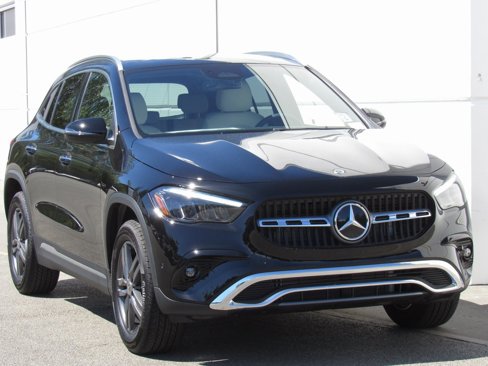 Certified 2025 Mercedes-Benz GLA 250 4MATIC image 2