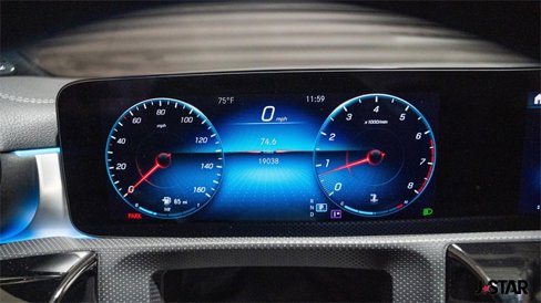 Used 2023 Mercedes-Benz CLA 250 w/ Premium Package image 7