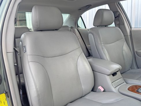 Used 2005 Lexus ES 330 image 32