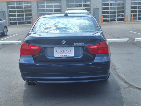 Used 2011 BMW 328i xDrive Sedan image 5