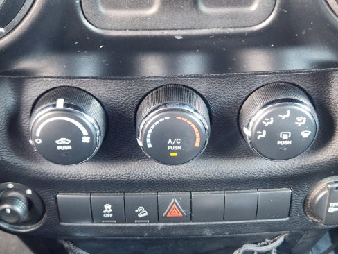 Used 2011 Jeep Wrangler Sport image 14