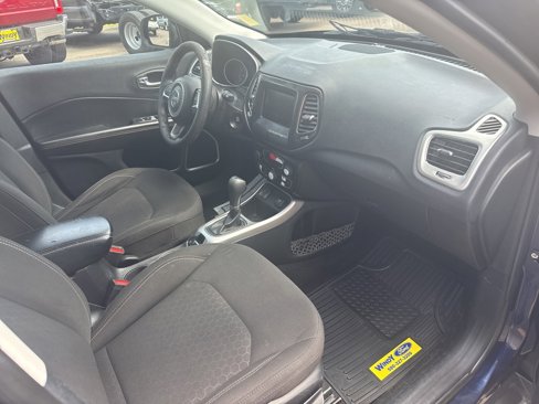 Used 2021 Jeep Compass Sport image 22