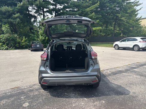 Used 2024 Nissan Kicks SV image 29