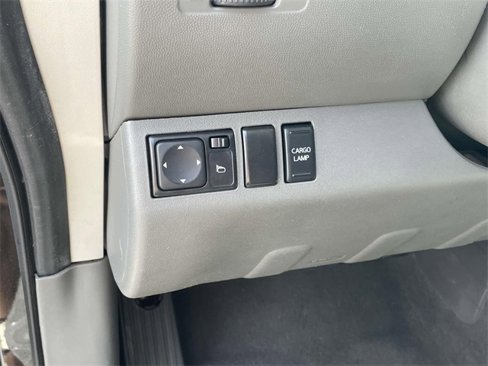 Used 2021 Nissan Frontier SV w/ Midnight Edition Floor Mats image 23