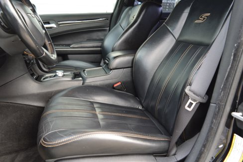 Used 2016 Chrysler 300 S image 11