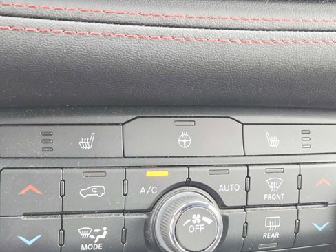 Used 2024 Dodge Durango GT image 32