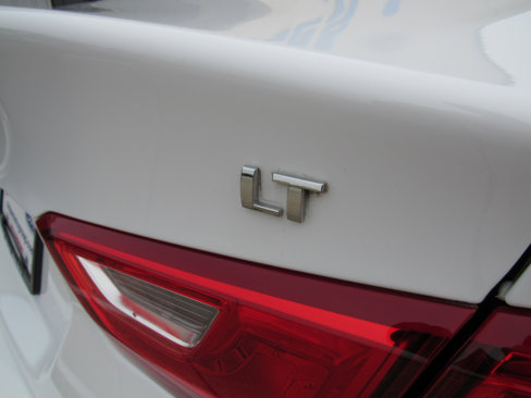 Used 2024 Chevrolet Malibu LT image 32